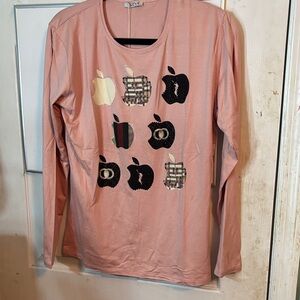 NWT Oreya Pink Long Sleeve Shirt with Apple Design Size Large